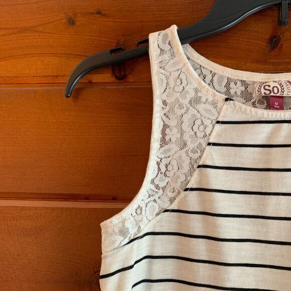 Striped Lace Trim Lace Open Back Slit Sleeveless Tank Top NWOT - Picture 4 of 12